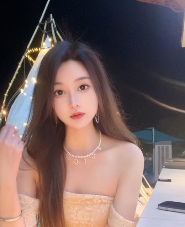 南山白嫩美妞茜茜