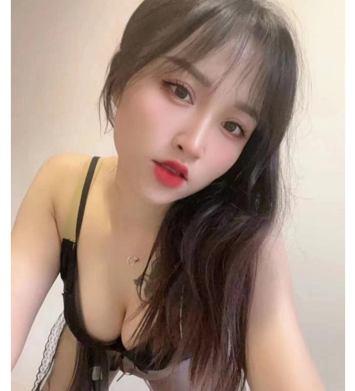 南山区大冲纹身妖娆重庆妹