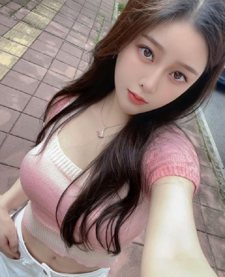 罗湖老街火辣大奶妹子