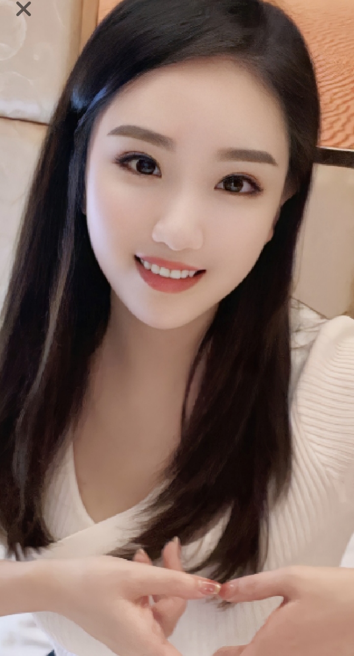 天河岗顶诱人大奶小雪