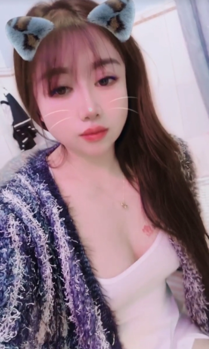 白云区石井丰满小少妇