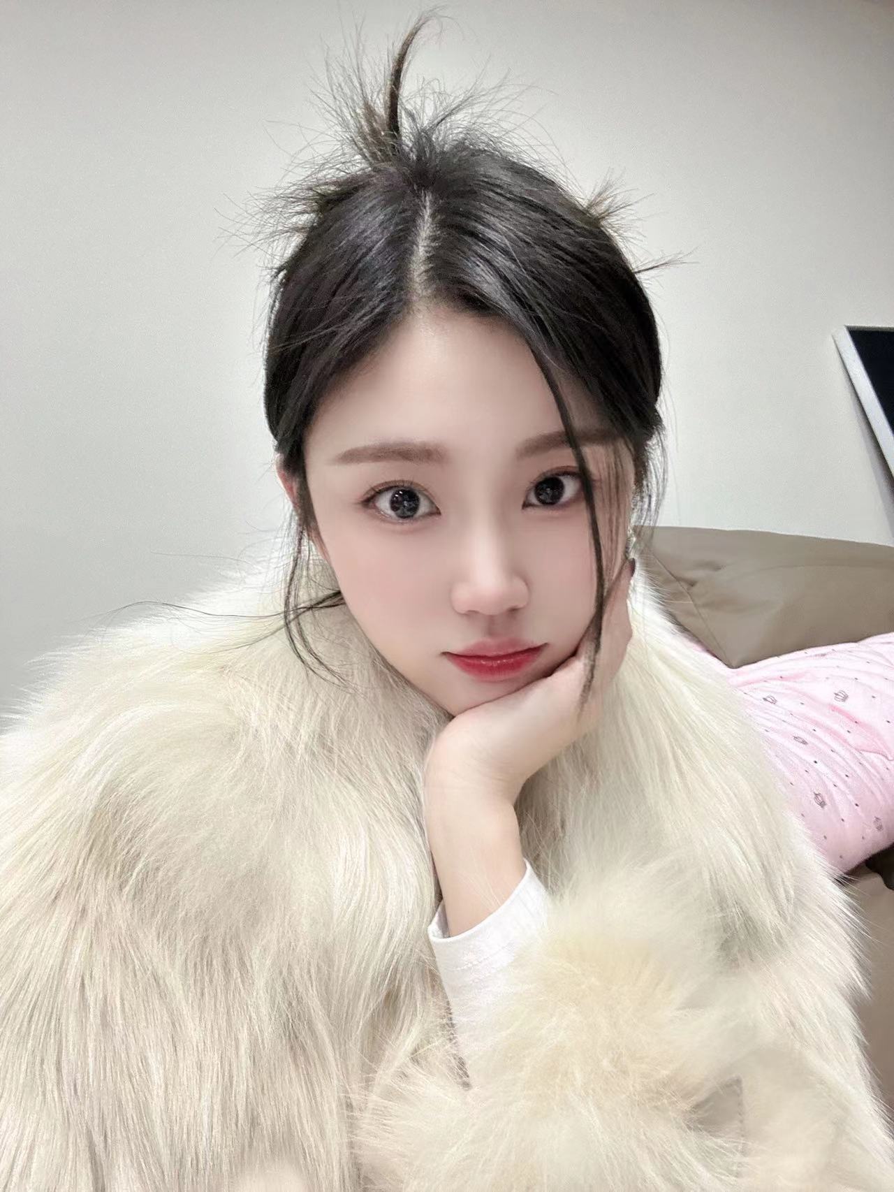 很懂男人的小美女