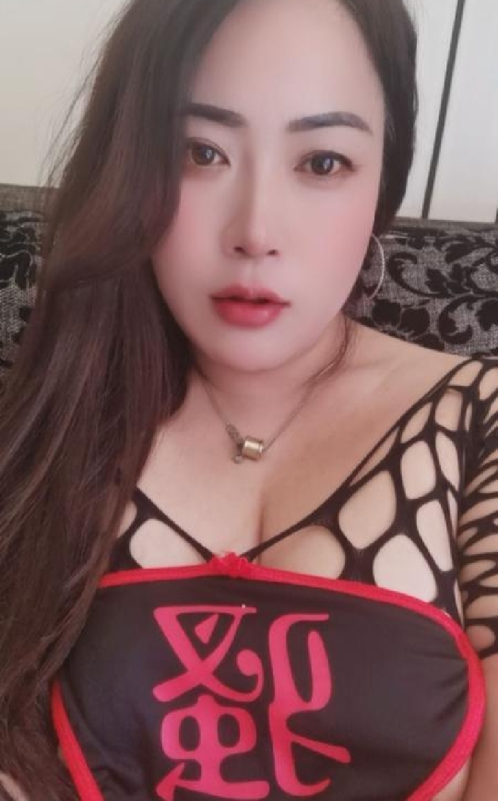 西青巨乳e杯少妇