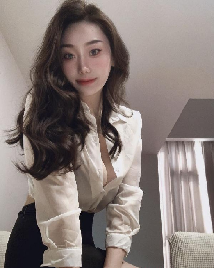 新吴区豪乳性感拉满御姐