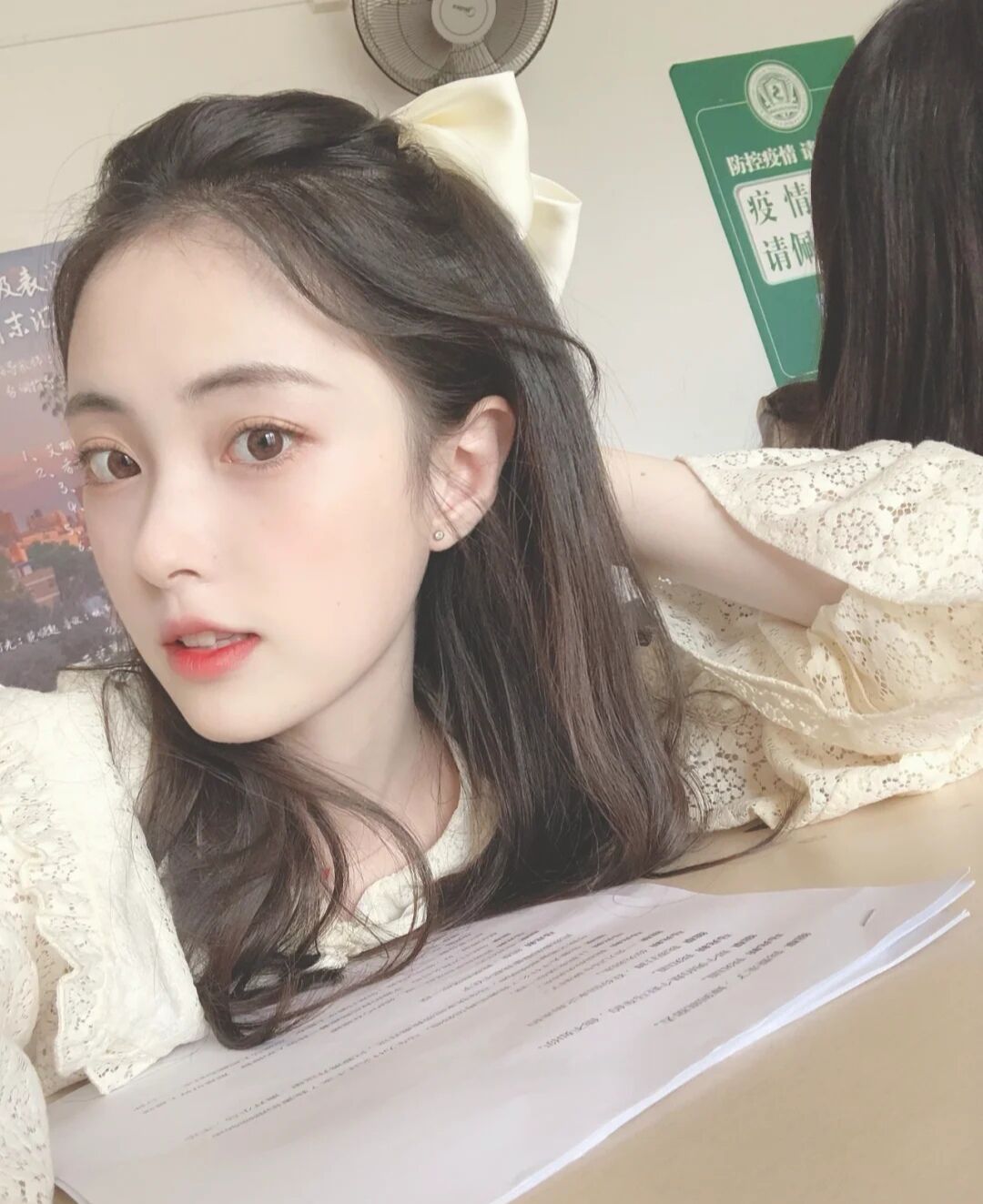00后白虎姐妹一起兼职，刚刚下海