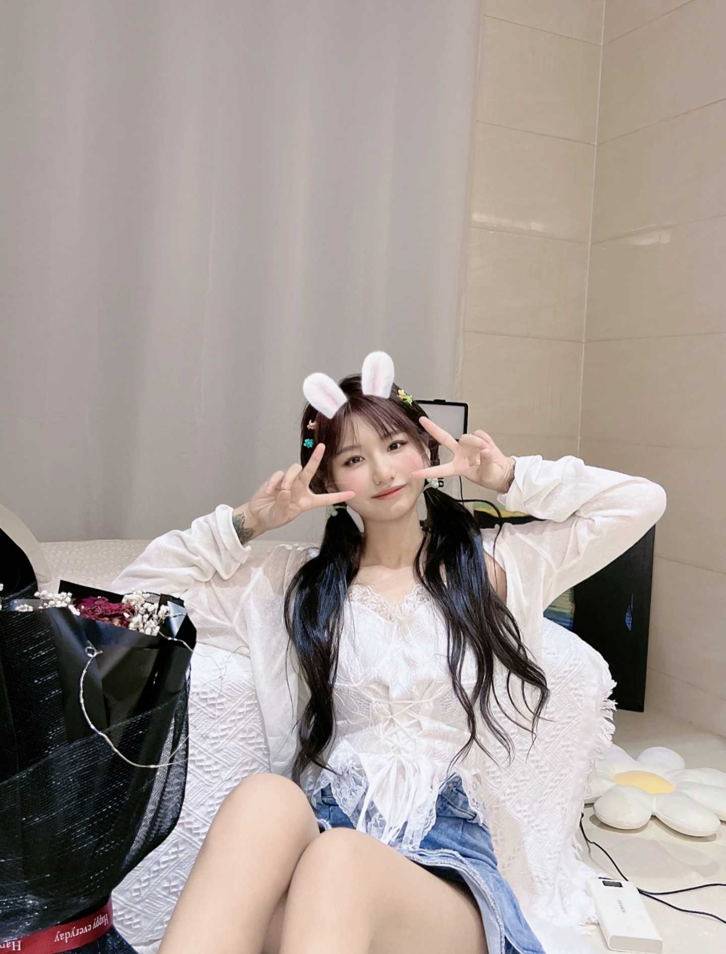 上城区jk黑女黑丝jk有点机车身材好