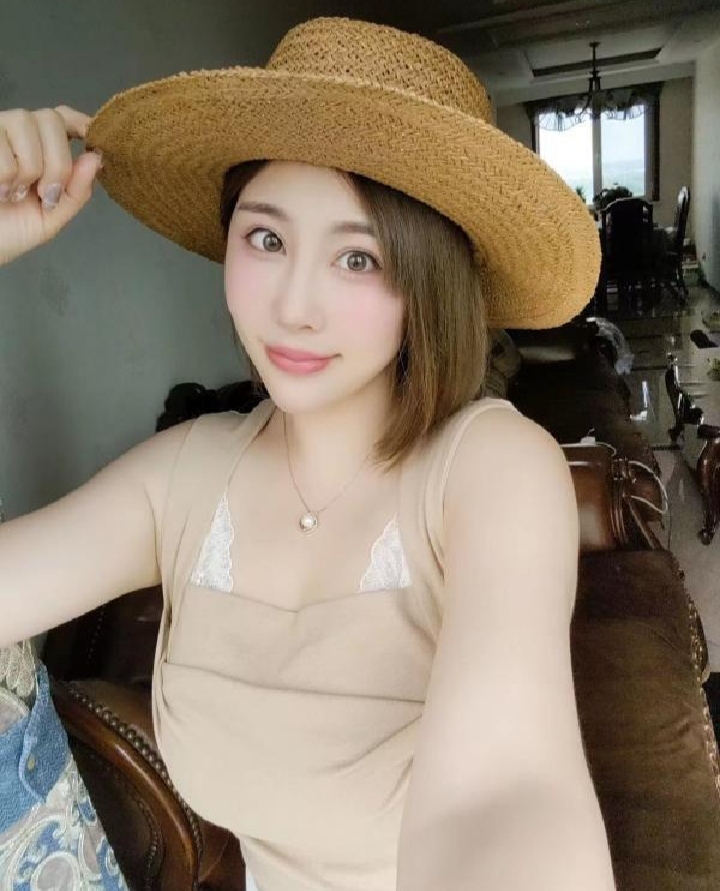 塘沽火辣身材美妞