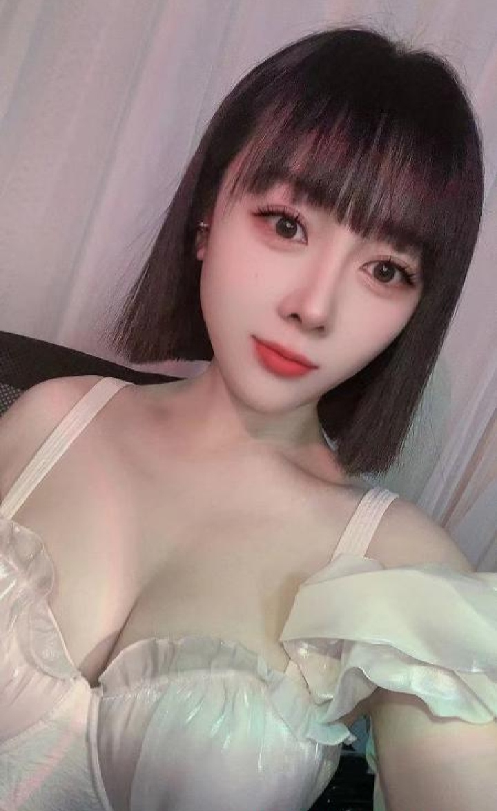 普陀大奶风Sao艾琳