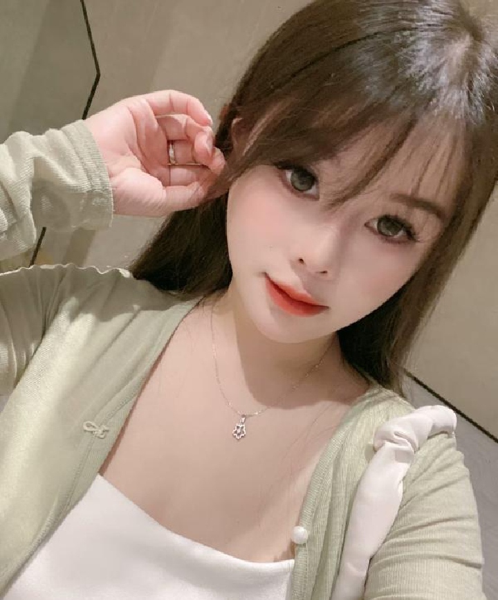 车公庙光滑水嫩小雪