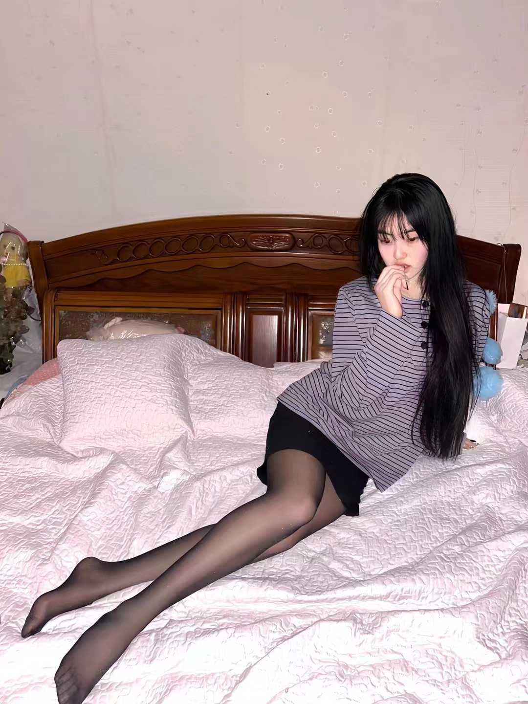 黑丝超级性感的小姐姐
