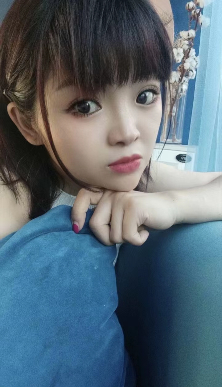 短发萝莉感觉的妹妹