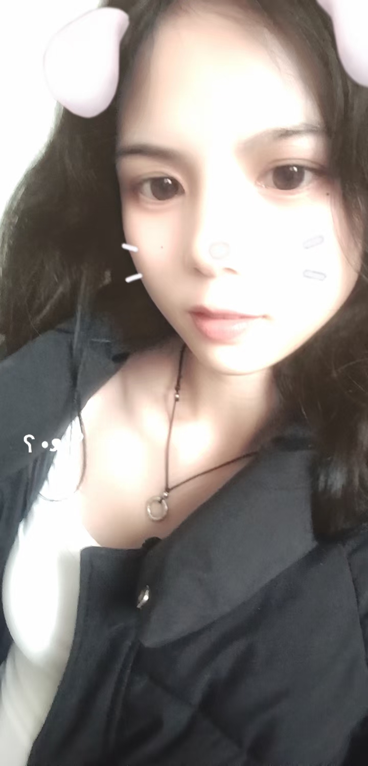 统一实习，可甜可甜，年轻漂亮