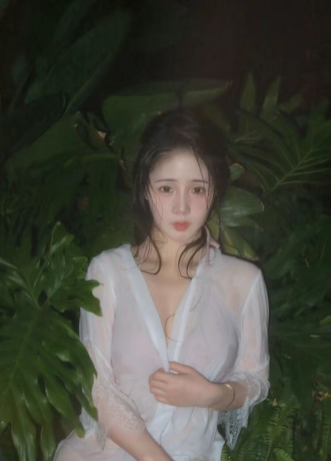 固戍性感嫩妹诗诗