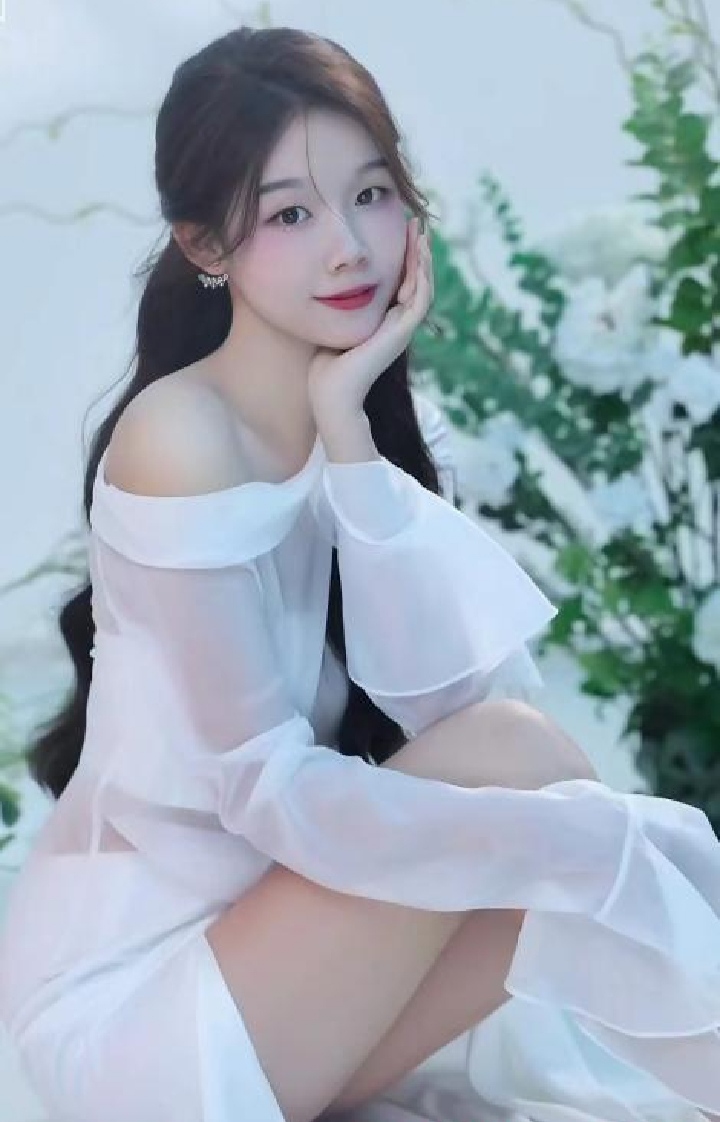 南山粉嫩小美女米儿