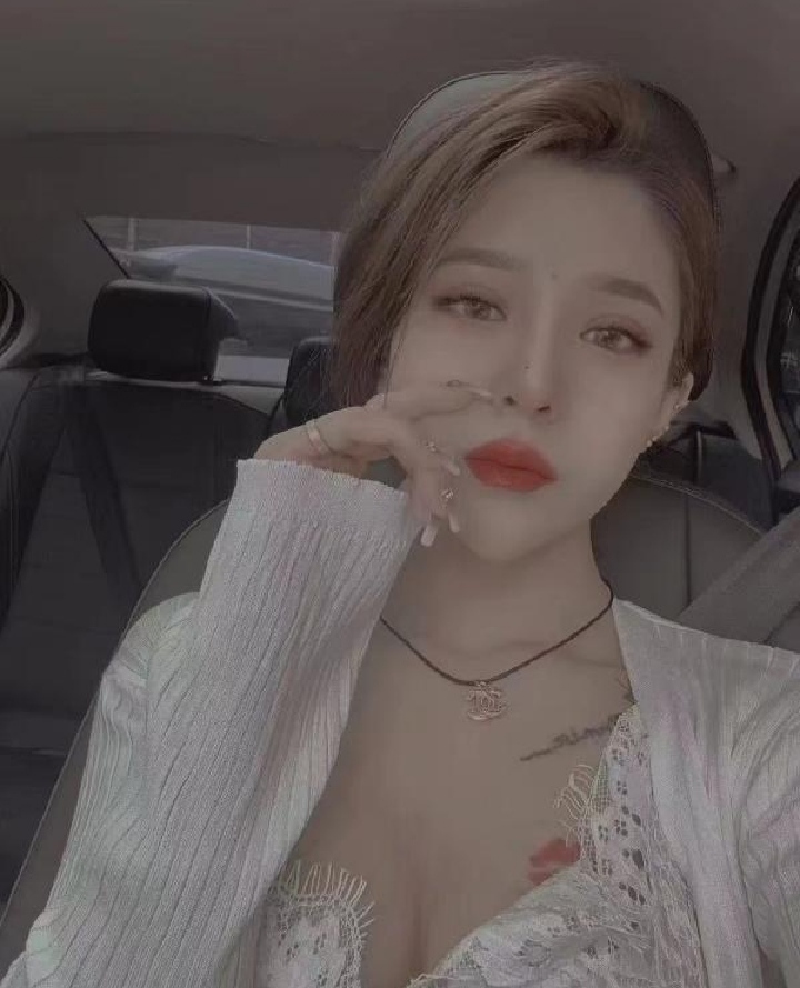 哈尔滨火辣小冰冰