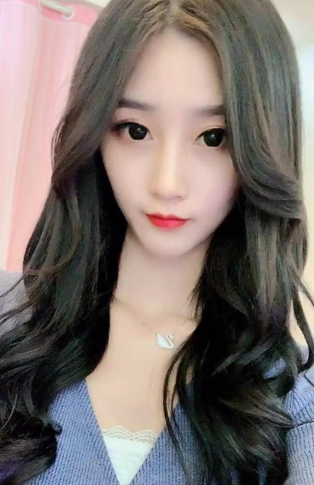 身材很不错前凸后翘