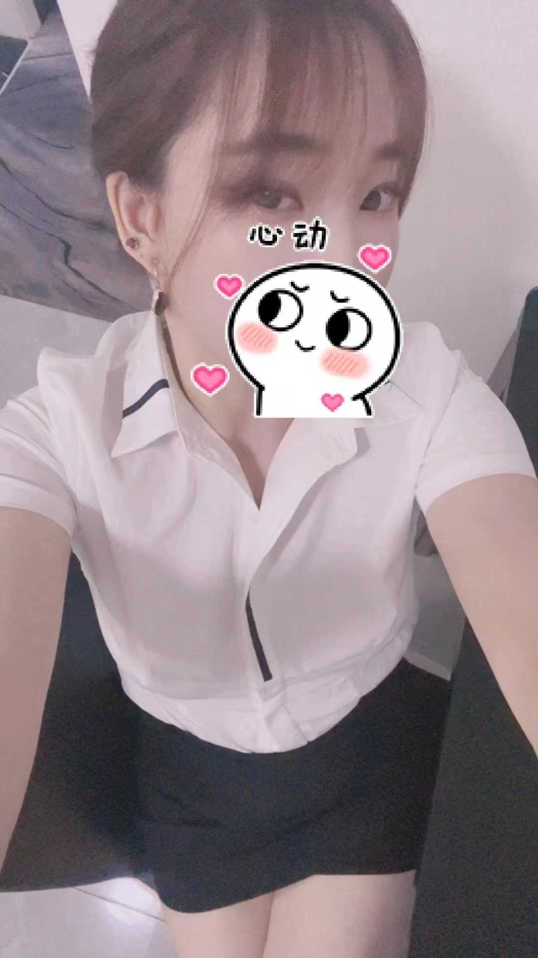 穿着情趣内衣很不错的妹妹