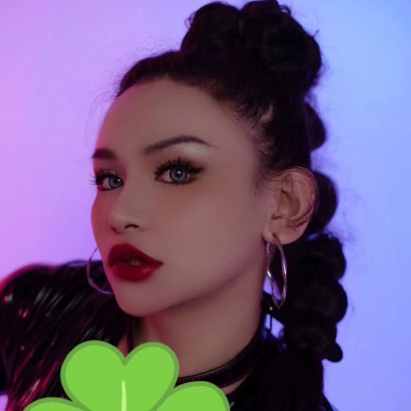 ts大胸人妖雅雅