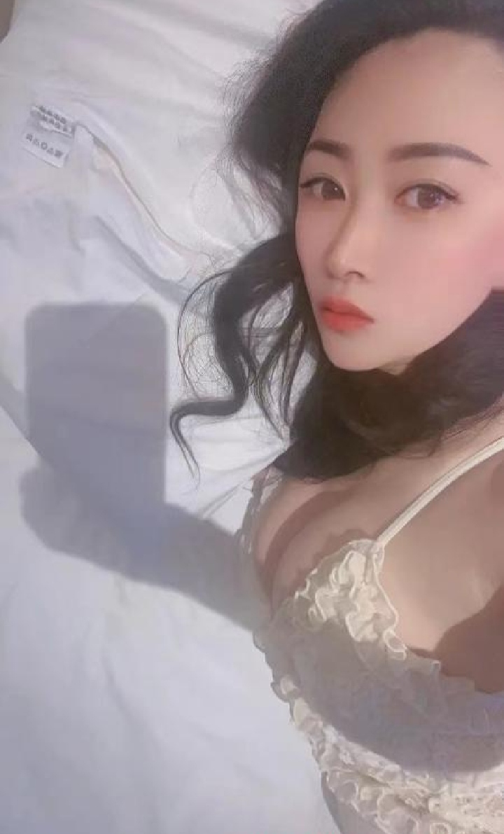 瑶海大胸东北辣妹