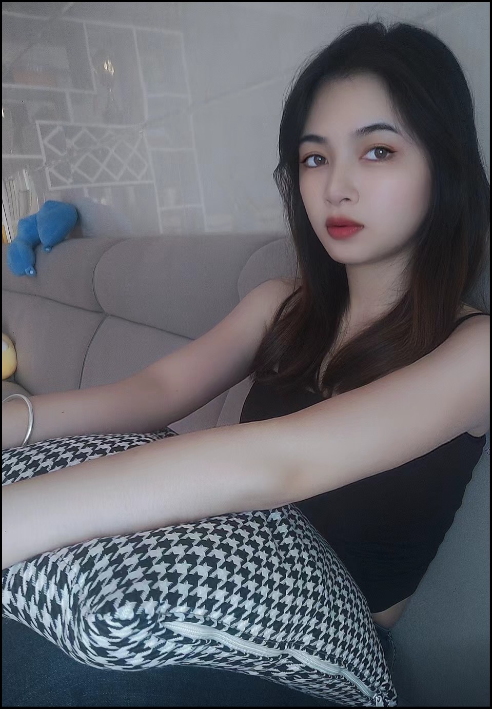 芊芊在龙岗兼职