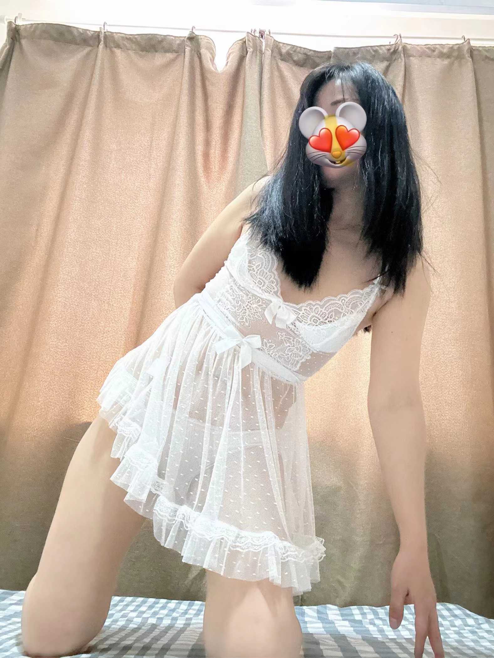 中项很棒的小姐姐