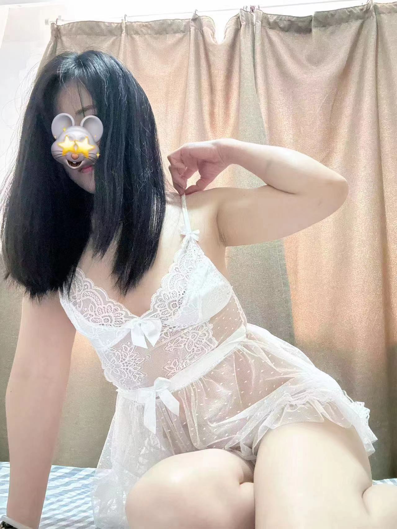 中项很棒的小姐姐