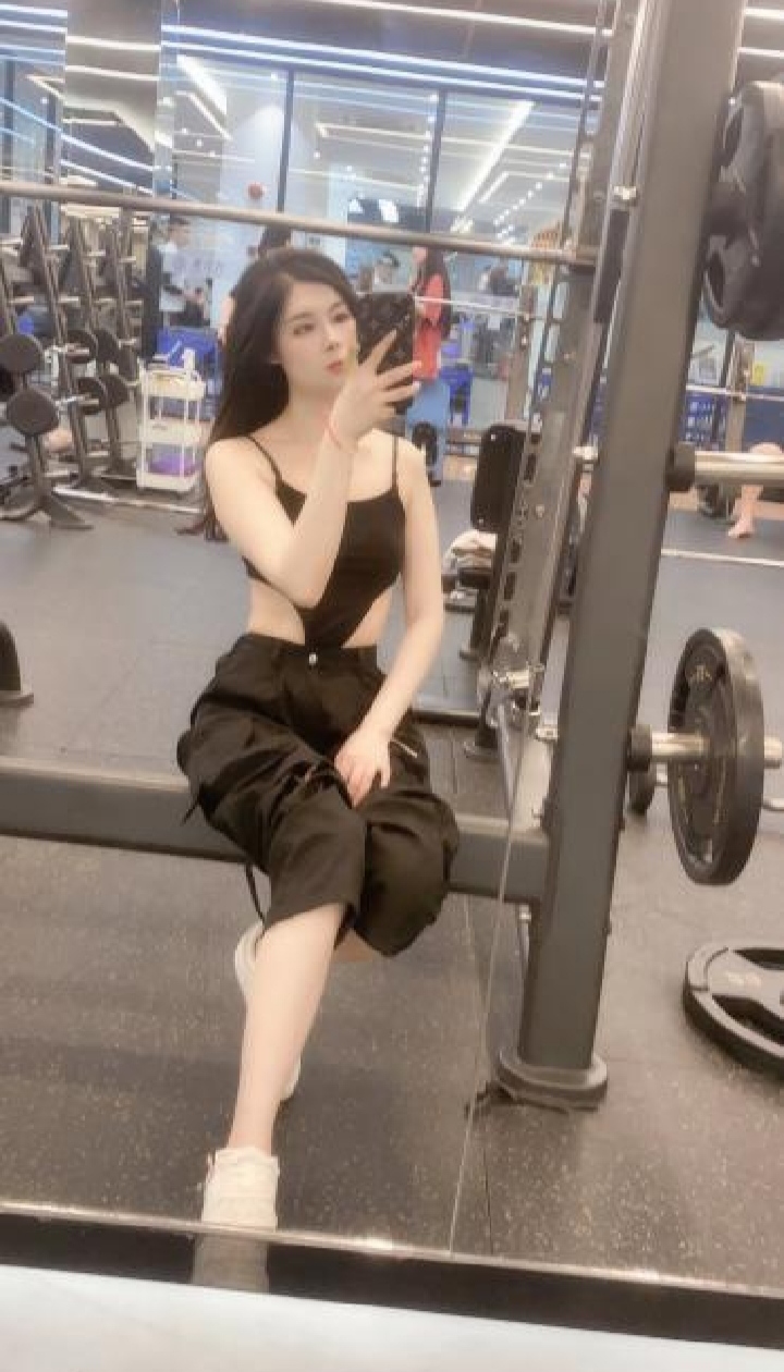 白云服务系妹子kimi