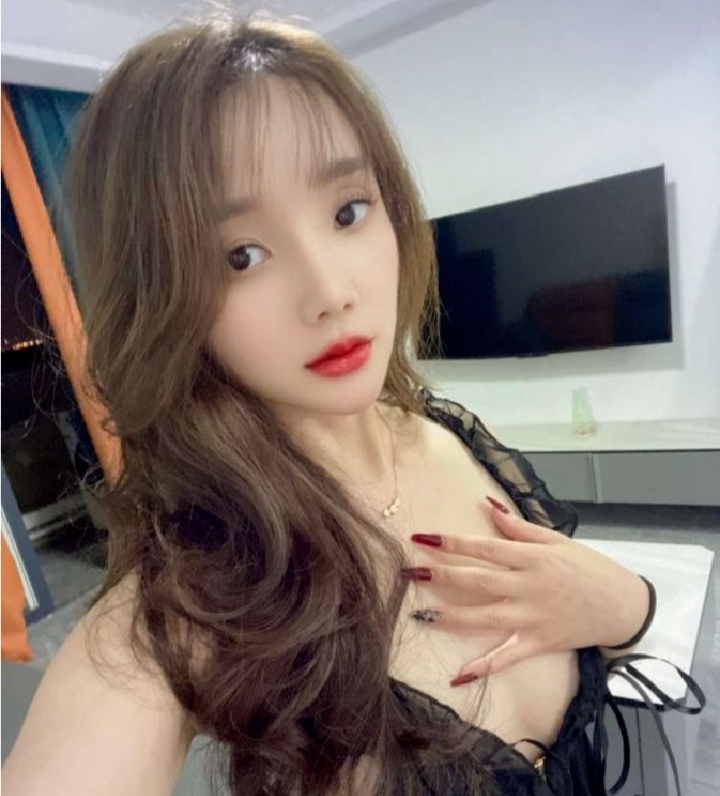 吴中火辣制服美眉