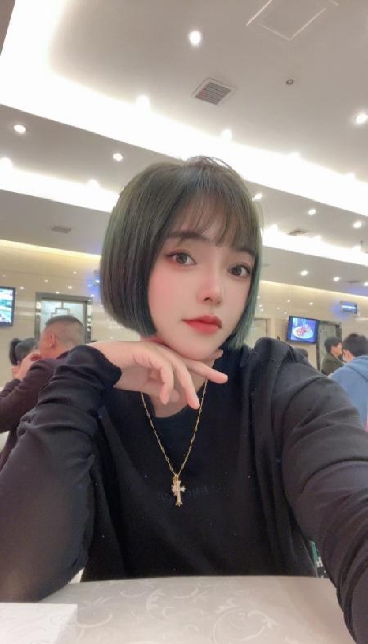 西湖区短发嫩妹涵雨