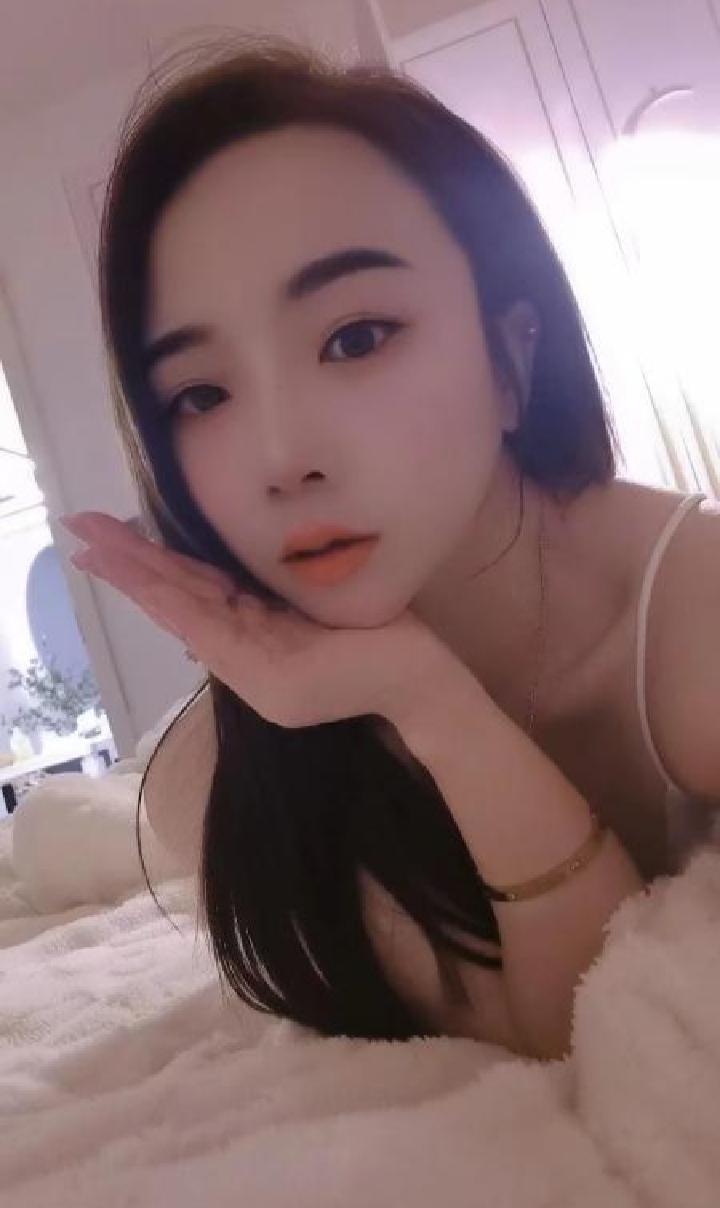 二刷高冷御姐琪琪