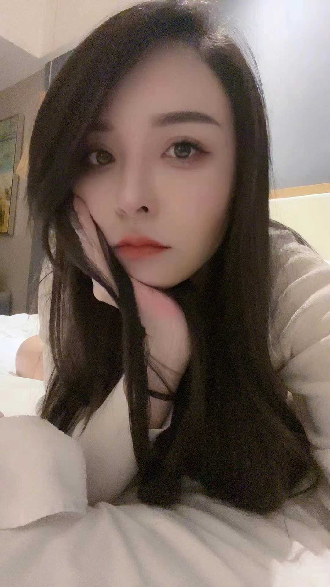 浦东金桥刚下水小妹