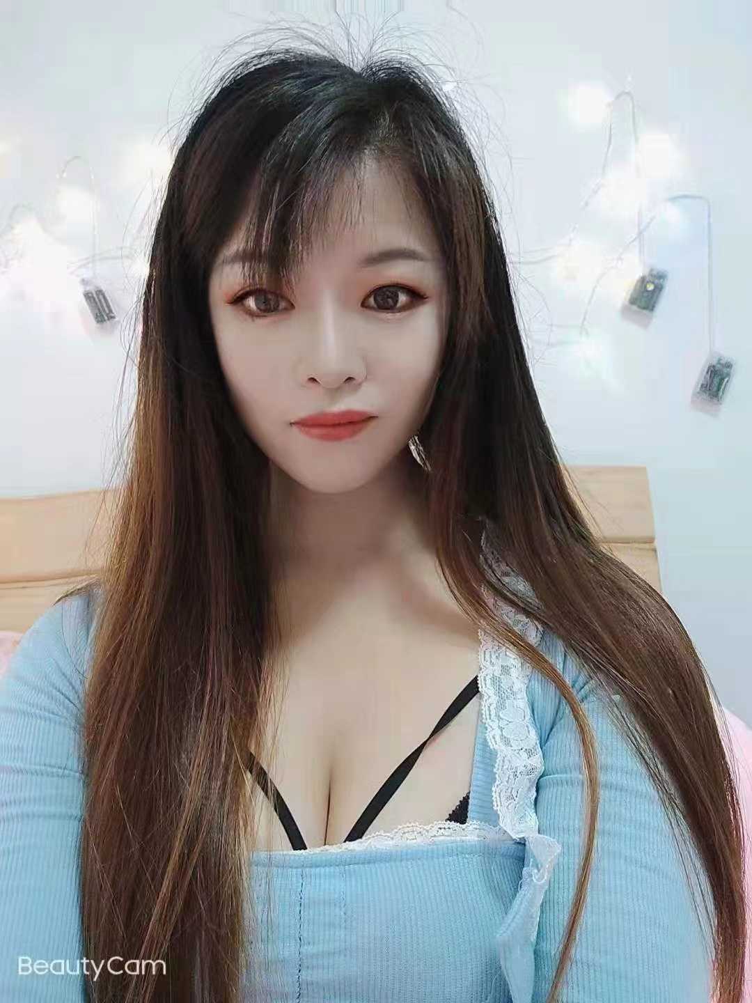 福永丰满美艳辣妹朵儿