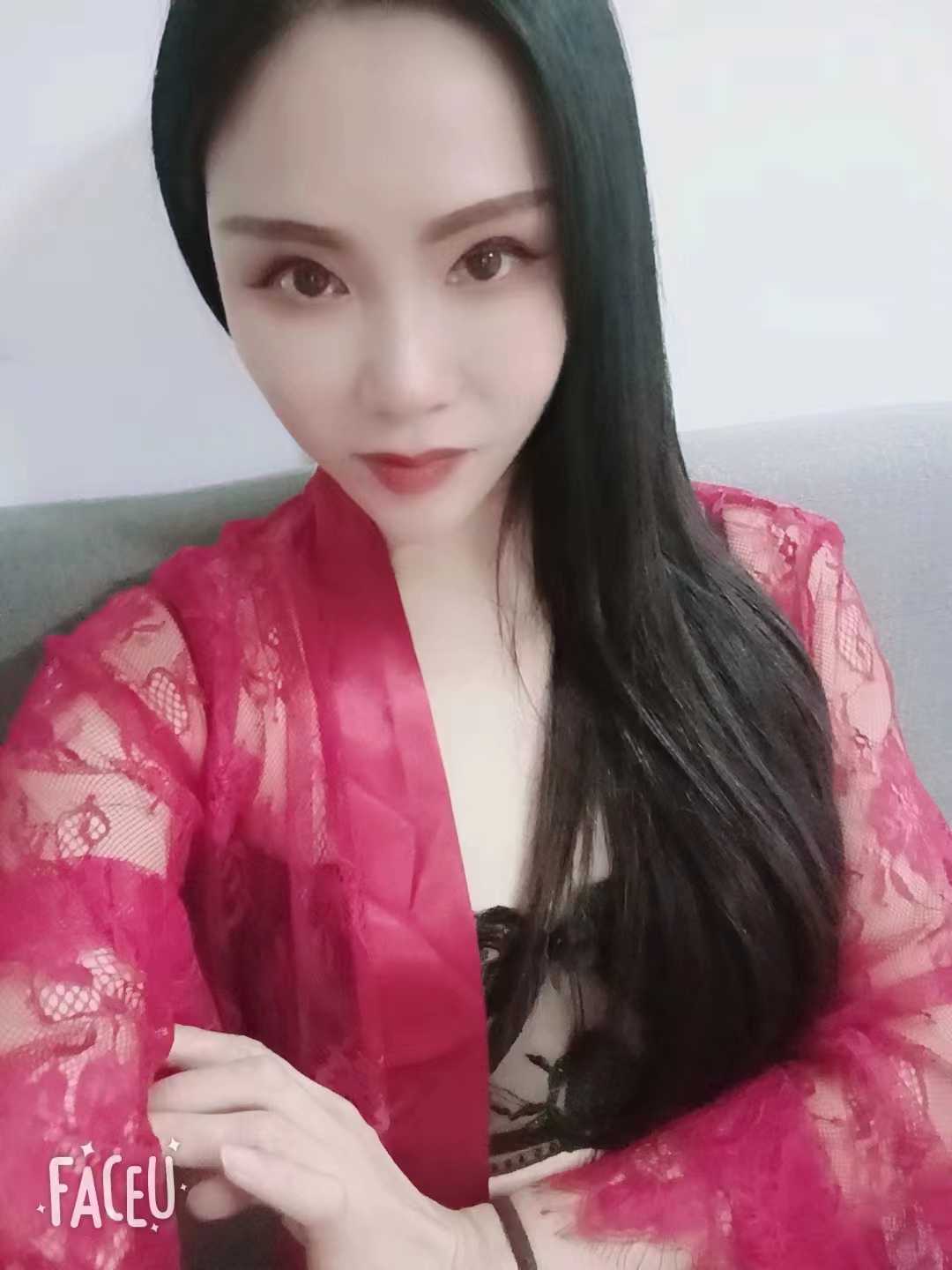 海门路妩媚火辣青衣依