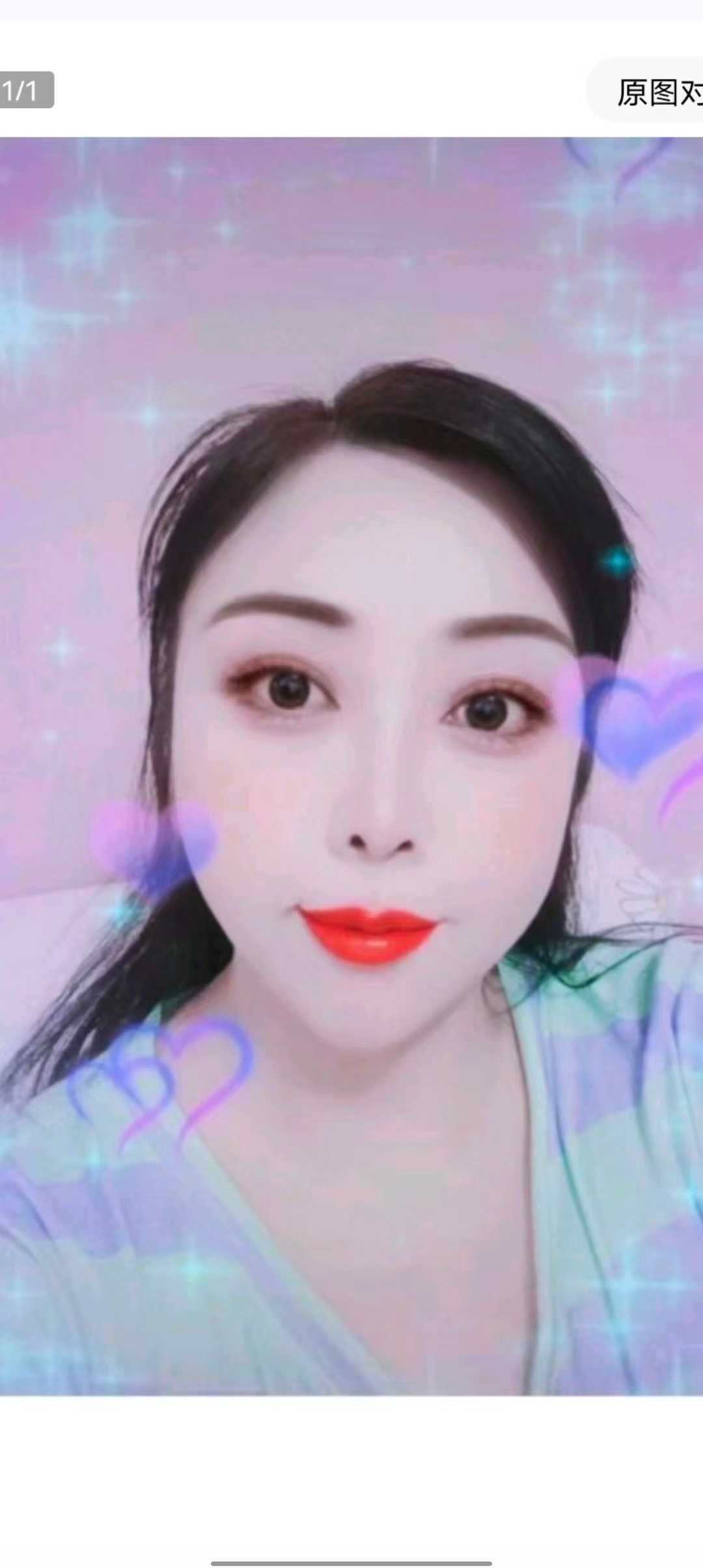 适合卸货的少妇