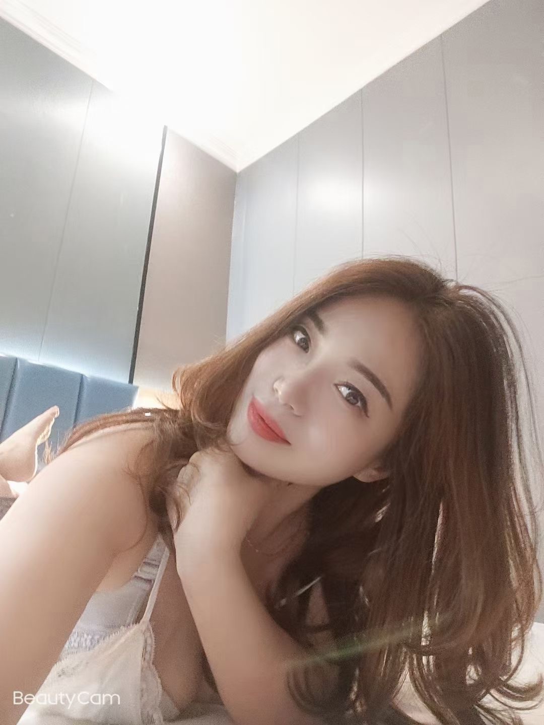 美甲店兼职小姐姐