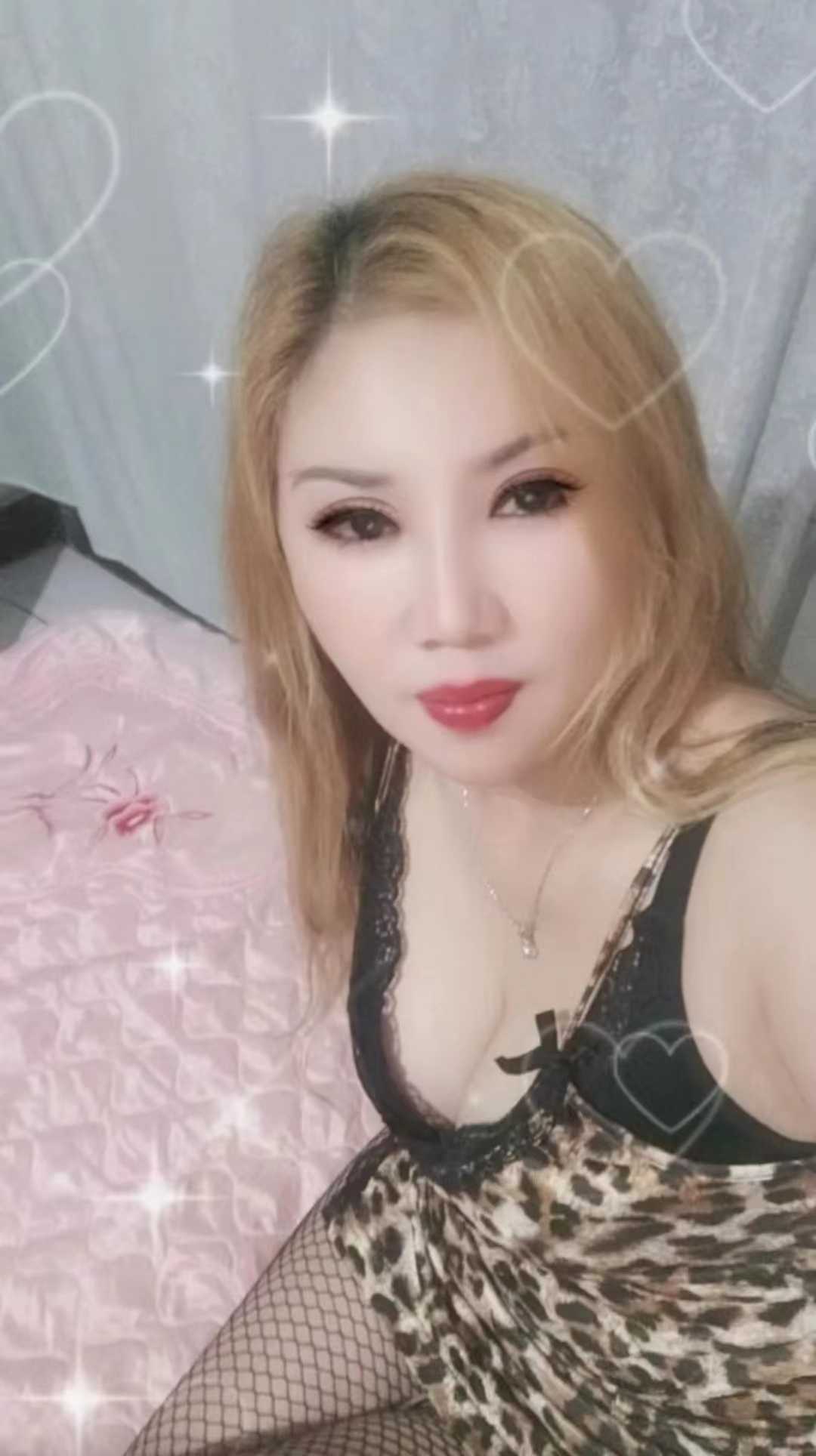 天桥区大胸金发妖女