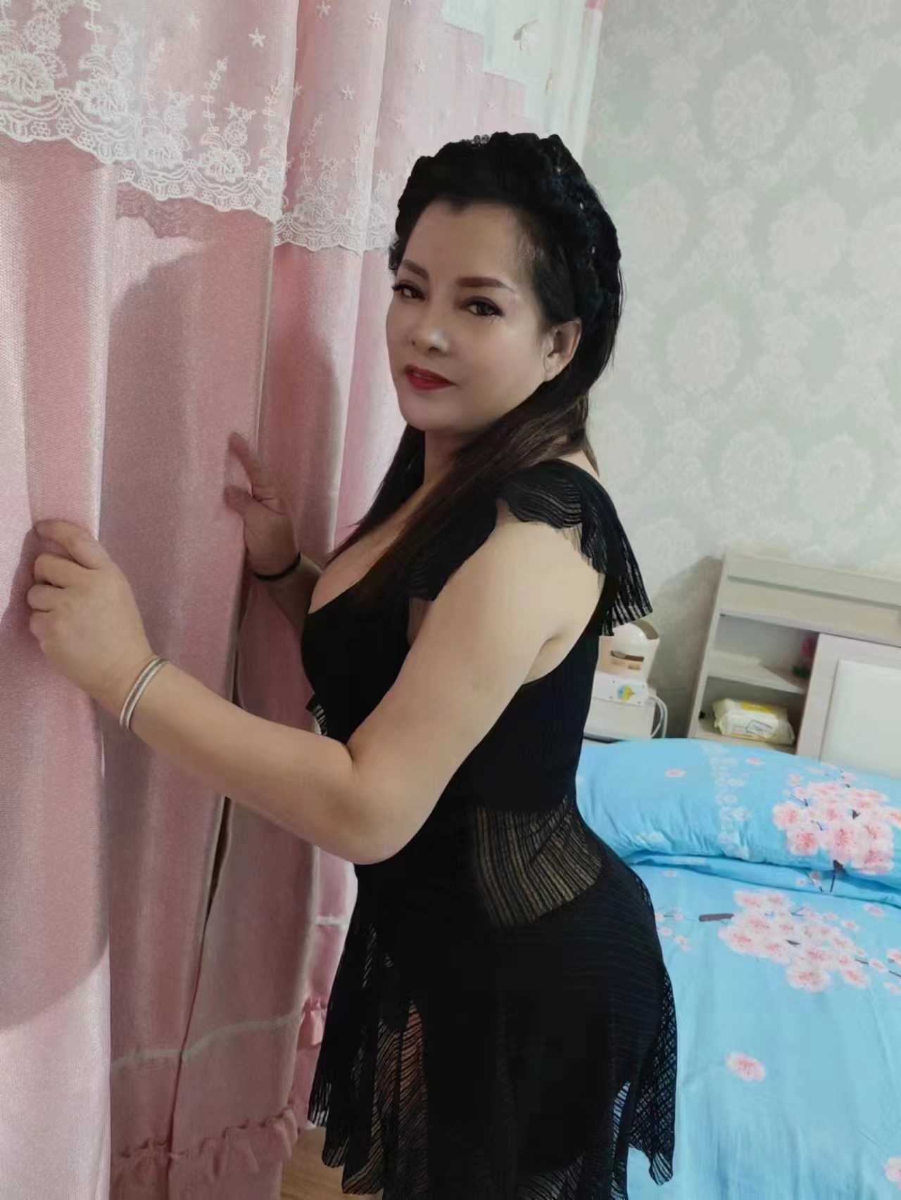 槐荫区丰满服务系熟女