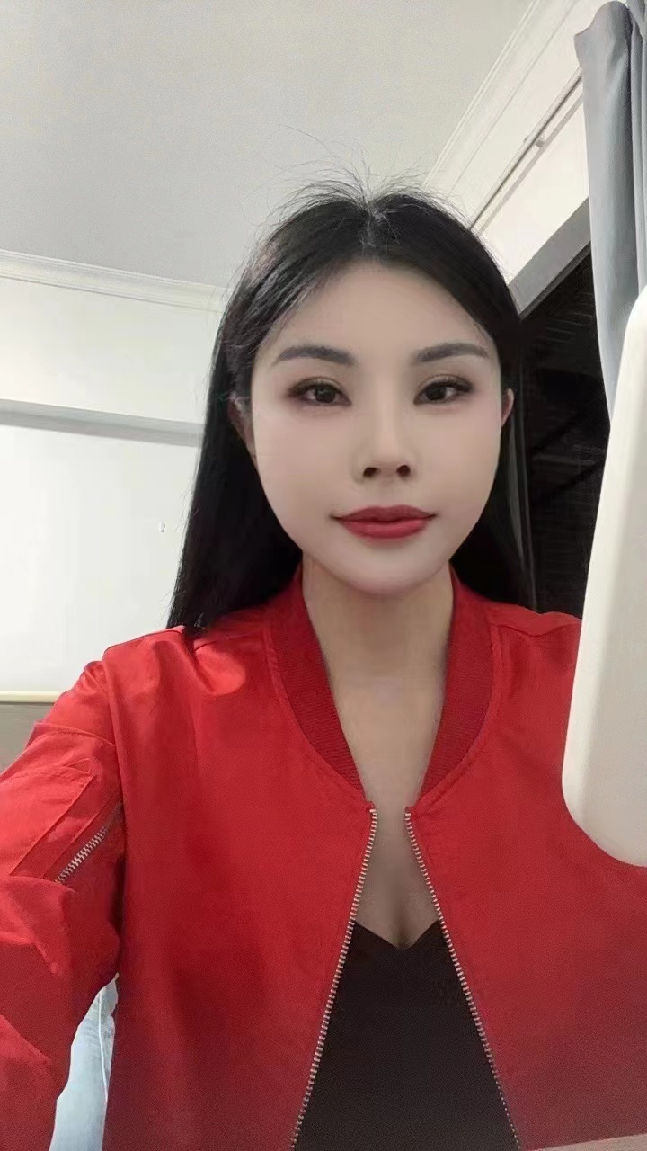 很有风情的小姐姐