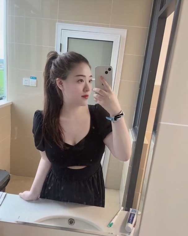 服务态度好的妹妹 有地方也可以上门。