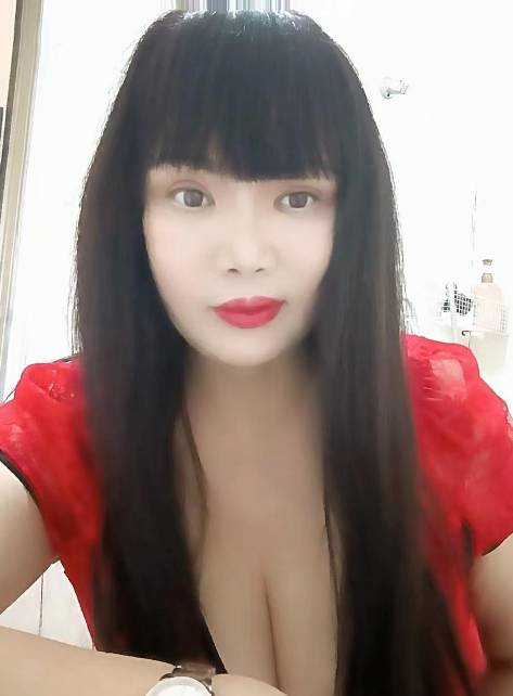 胸大性价比美女