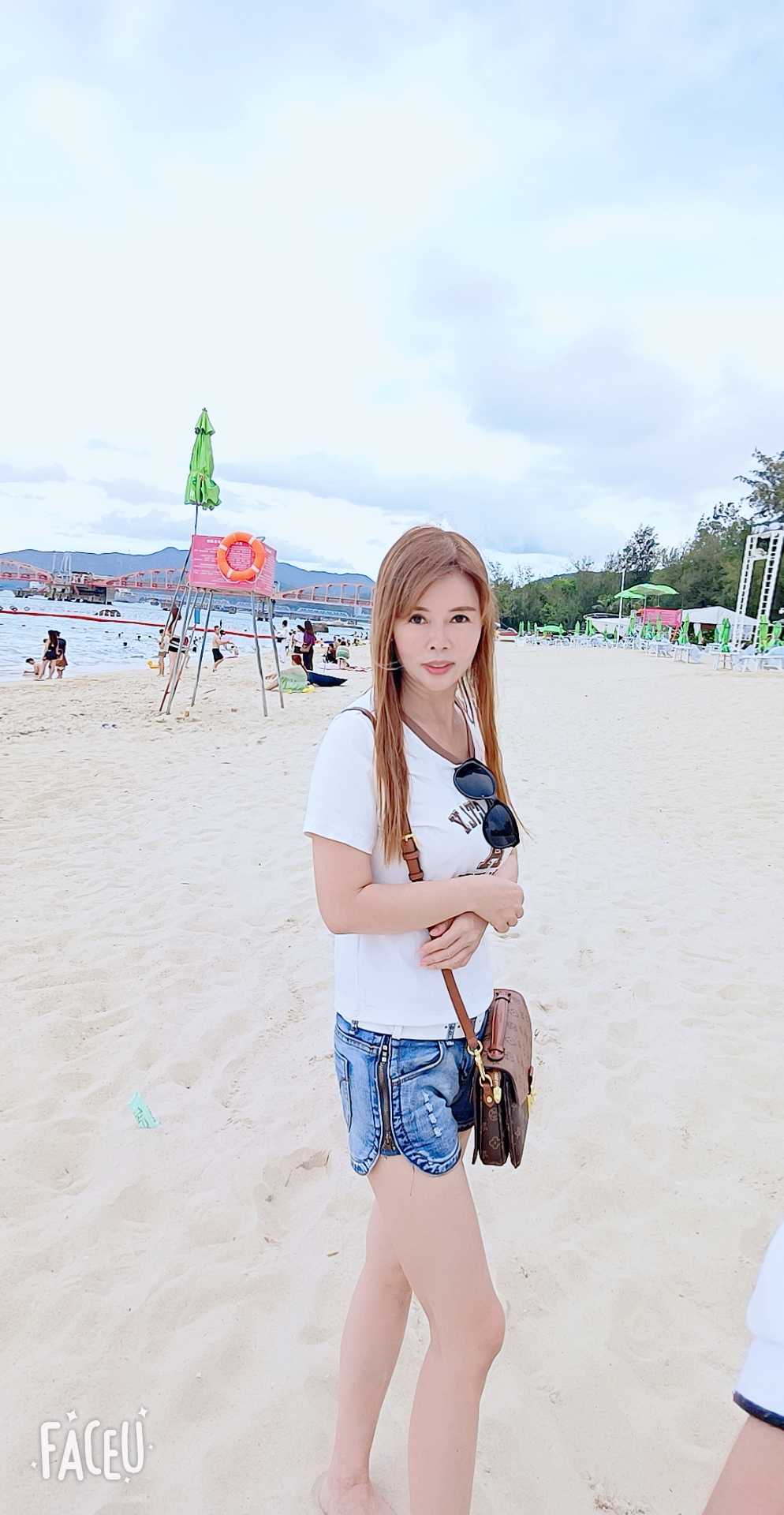 龙华新区服务系少妇菲菲