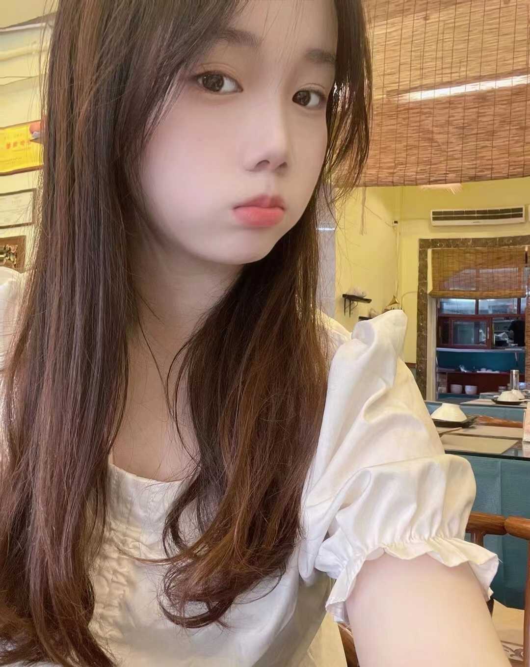 主动热情的在校兼职小姐姐