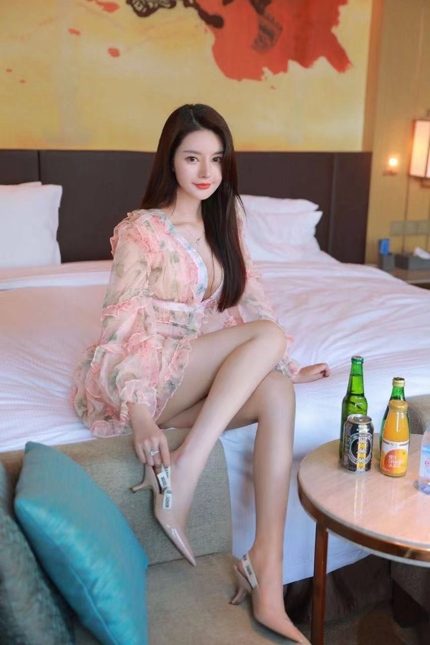 河北区热辣长腿晴儿