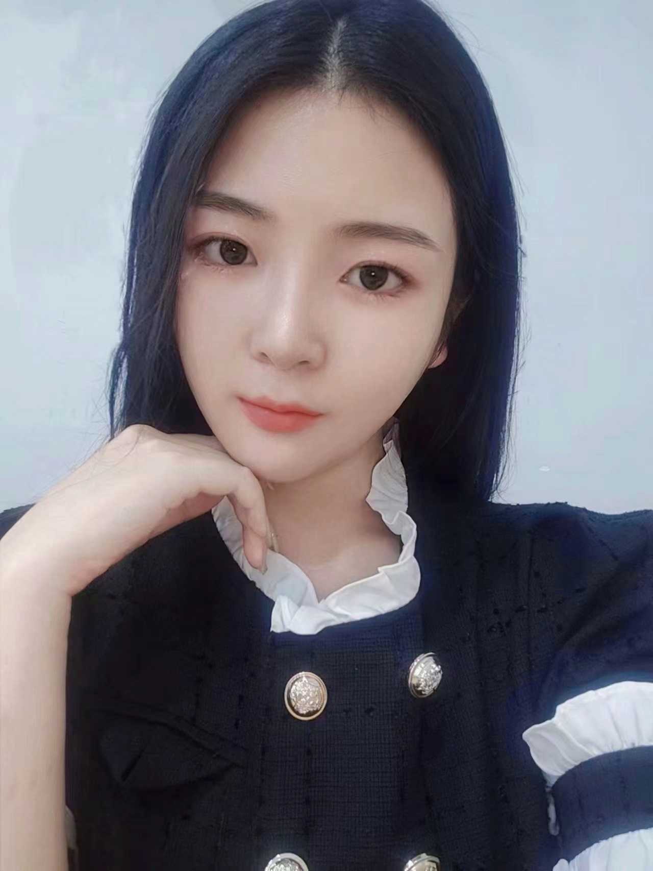 偶尔兼职的小姐姐