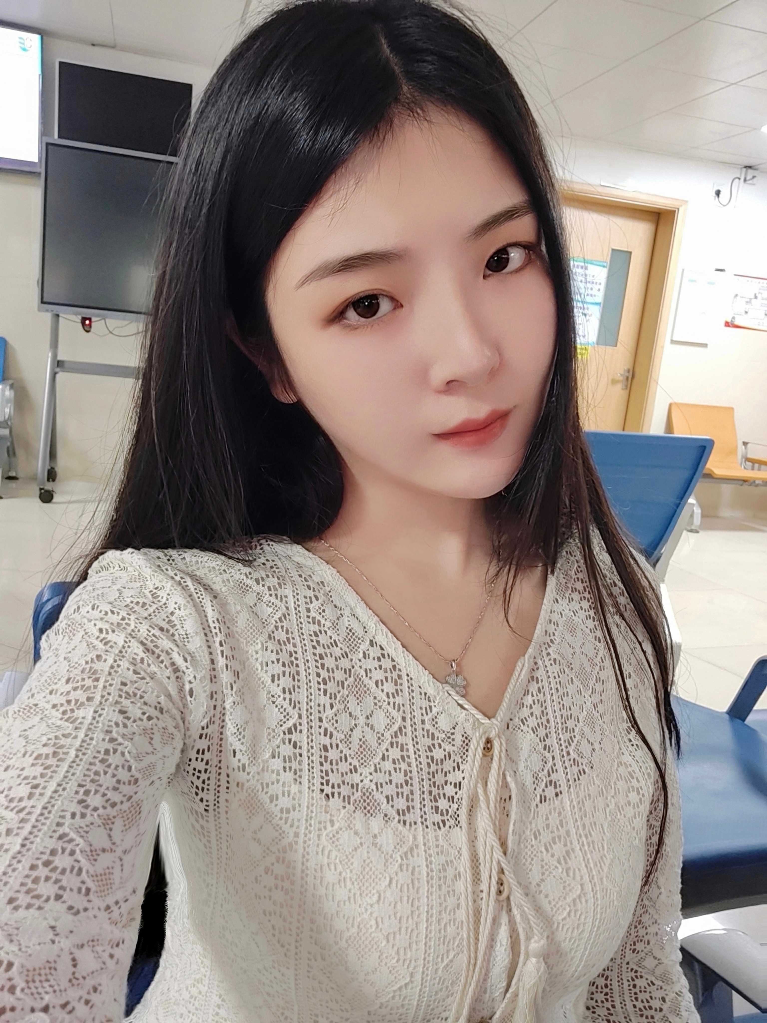 偶尔兼职的小姐姐