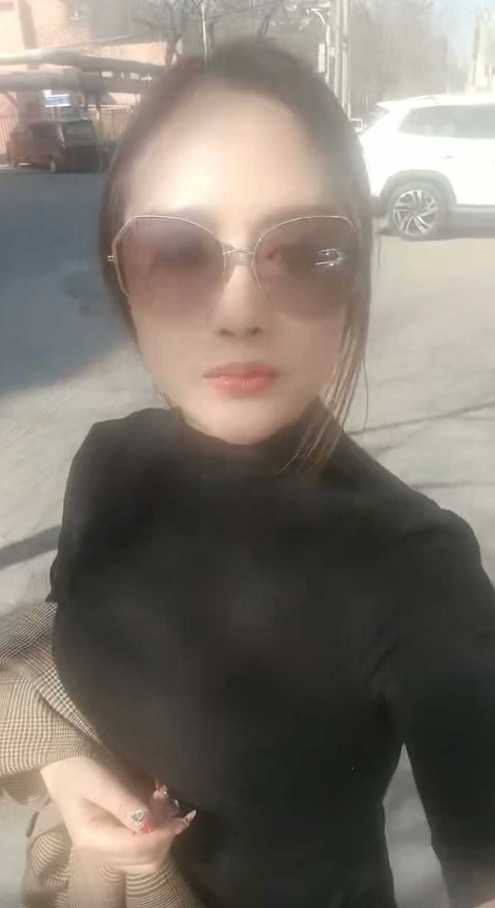 塘沽性感美甲店老板娘