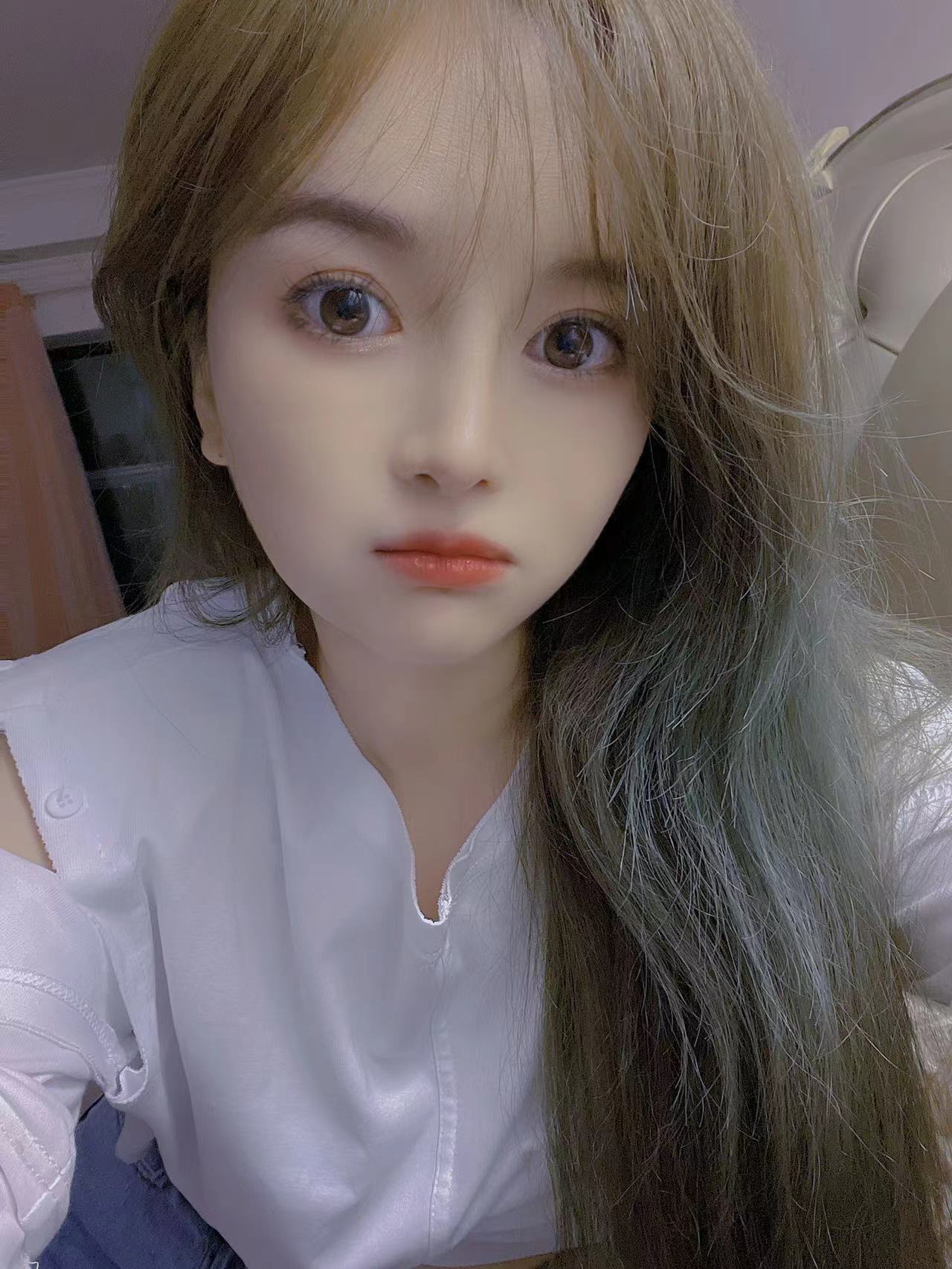 约玩中大萝莉小妹