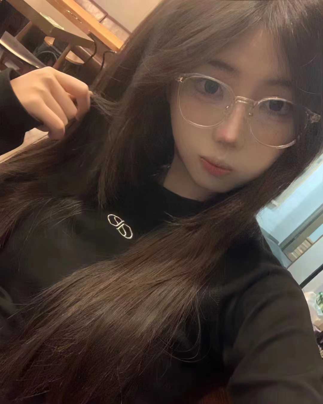 风Sao大奶服务系小姐姐