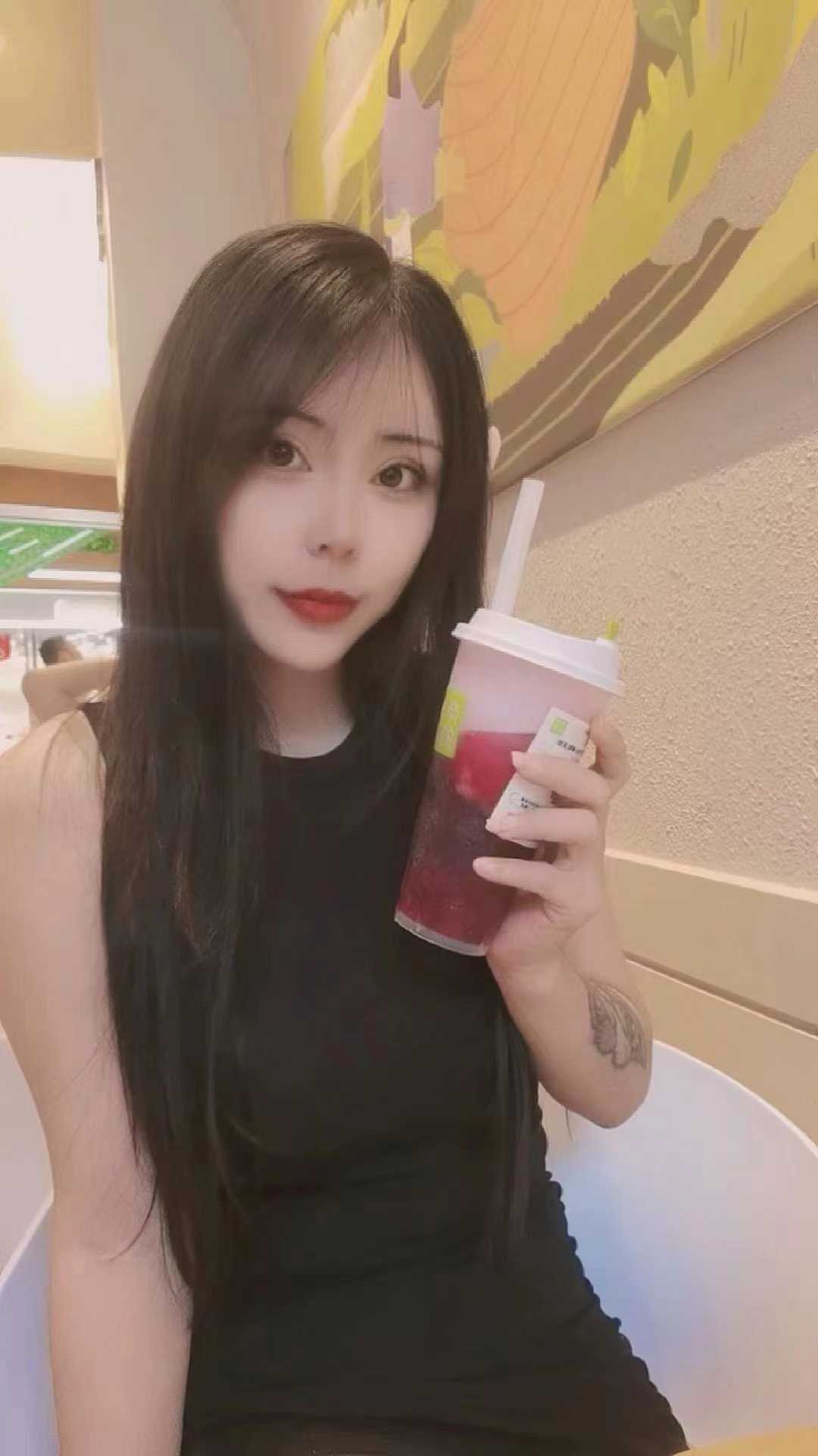 大胸的猫，配合度很不错，值得拥有