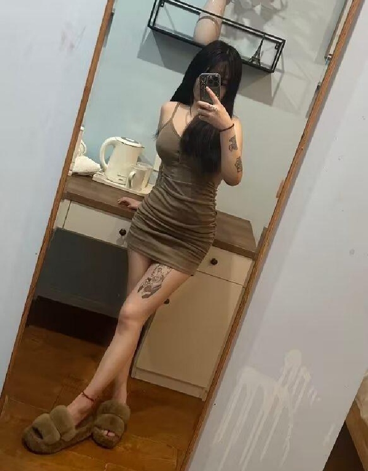 中环城肉肉纹身妹雪雪